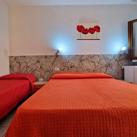 Sa Mamma E Sole B&B Cala Gonone Exterior photo
