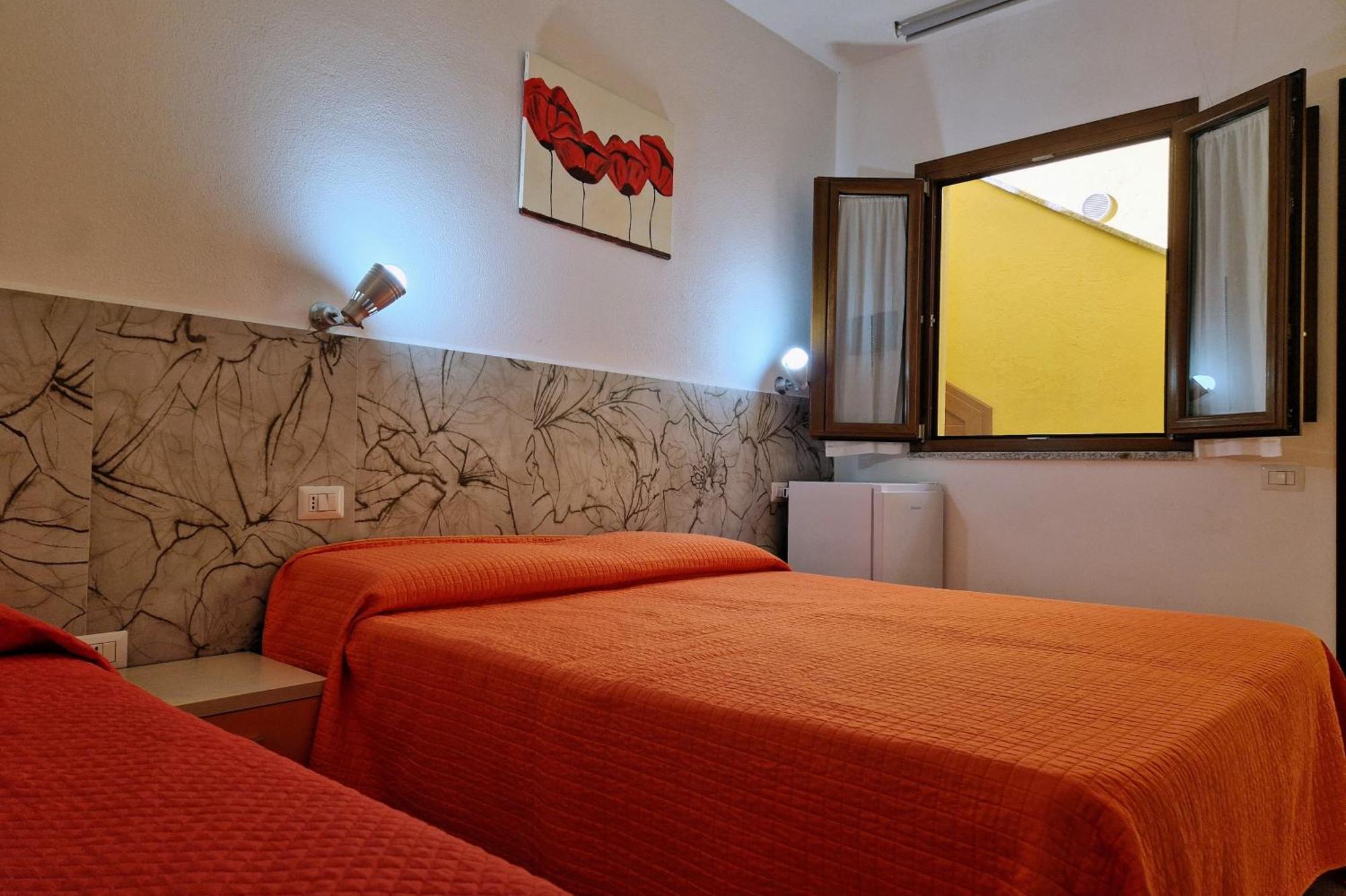 Sa Mamma E Sole B&B Cala Gonone Exterior photo